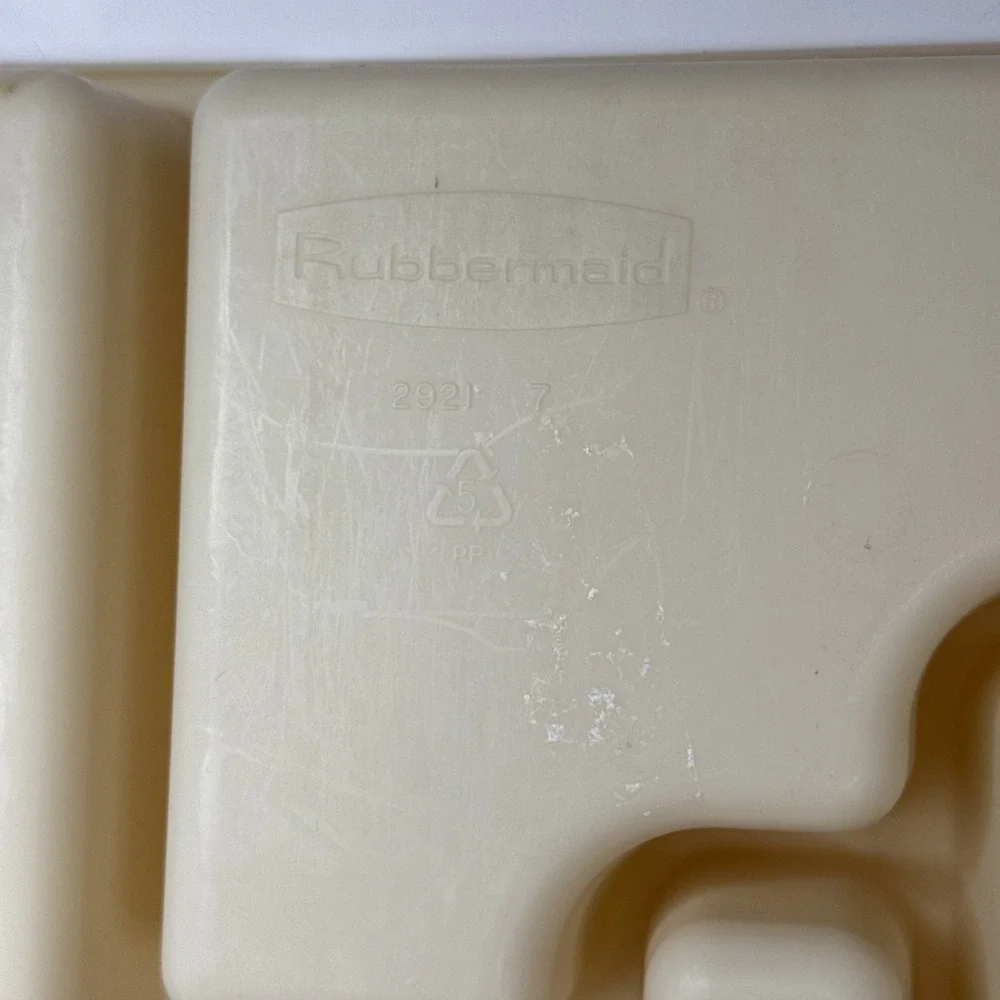 VTG Rubbermaid Silverware Cutlery Tray Flatware Holder #2921 Almond 5 Sections